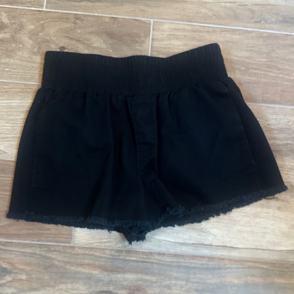 No Boundaries Black High Waist Women Shorts - Picture 1 of 4